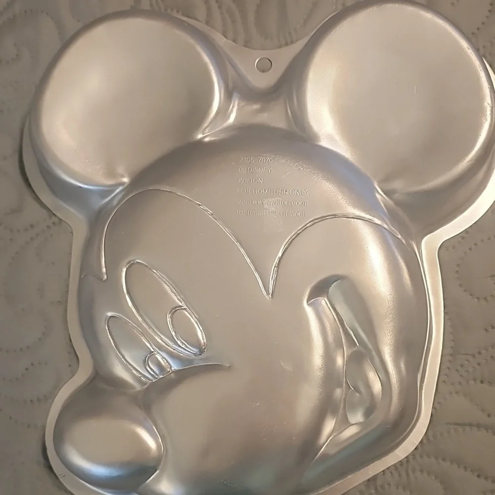 Disney Wilton Mickey Mouse Cake Pan